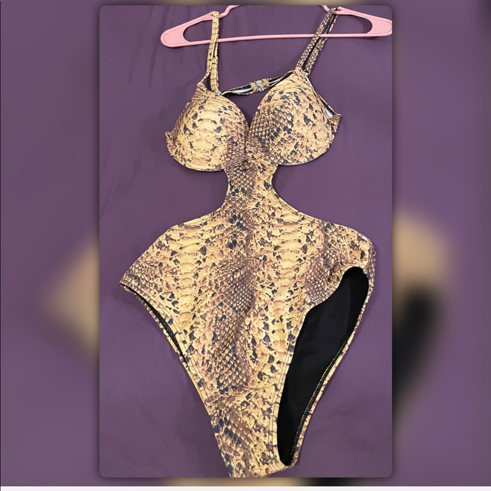 Matte Collection Swimsuit Size M